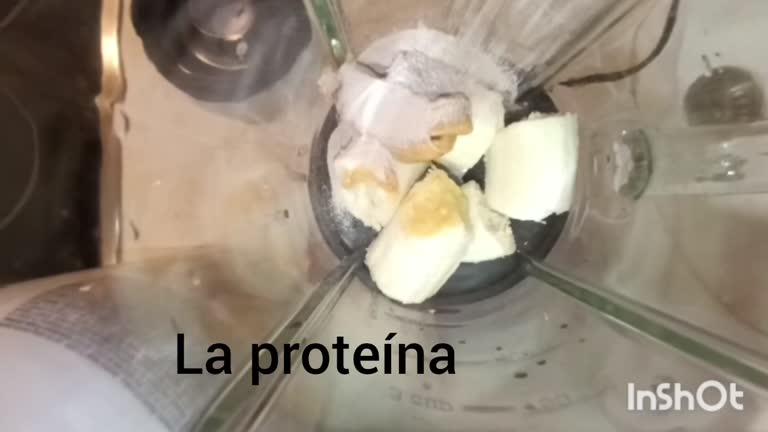 Preparando un batido de proteínas